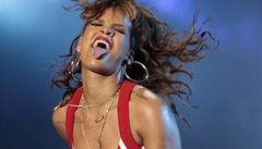 Takhle to vypadalo na Rihannin� zá�ijovém koncertu v Brazílii. I Praha se má na� t�it. 