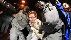 Masov protesty v Rusku rozhnla policie
