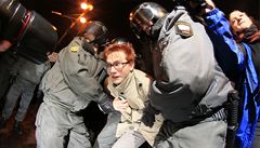 Policie op�t zatýkala demonstranty v Moskv� a Petrohradu 