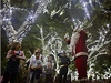 Santa v kouzelném parku Ibirapuera v brazilském Sao Paulu.