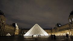 Louvre zavřel. Zaměstnanci protestovali proti kapsářům 