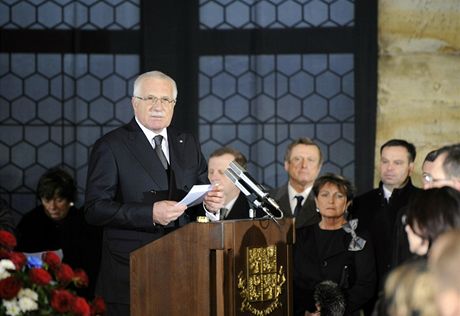 Prezident Václav Klaus pi smutením projevu za svého zemelého pedchdce Václava Havla 