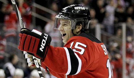 eský hokejista ve slubách New Jersey Devils Petr Sýkora byl díky dvma gólm hrdinou zápasu NHL proti Buffalu 