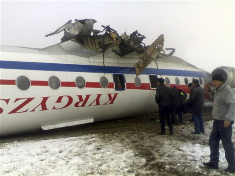 Pi havárii tupolevu v Kyrgyzstánu utrplo zranní 31 lidí 