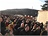 Účastníci smutečního průvodu se shromáždili na Hradčanském náměstí