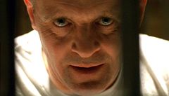 Anthony Hopkins jako rafinovaný kanibal Hannibal Lecter. | na serveru Lidovky.cz | aktuální zprávy