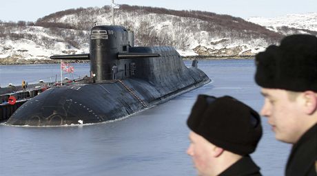 Jaderná ponorka Jekatrinburg  na ruské námonické základn