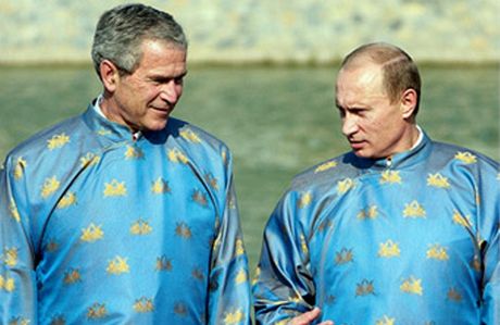 Putin zr na Bushe v koili.