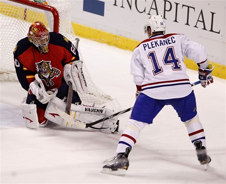 Český hokejista Montrealu Canadiens Tomáš Plekanec v zápase NHL proti Floridě Panthers