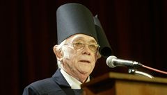 Spisovatel Josef kvorecký pi inauguraci student Literární akademie J. kvoreckého