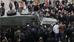 Srbsk prezident elil v Kosovu sprce kamen