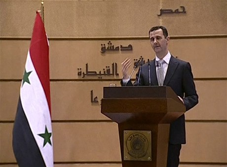 Baár Asad pi projevu.