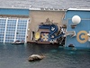 Tobogán vede tém do moe. Jen ze patné strany výletní lodi Costa Concordia. 