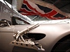 BMW Z8, v provedení pro Bonda samozejm s postranními raketami. K vidní byl vz ve filmu Jeden svt nestaí.