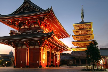 Buddhistický chrám Sensódi v centru Tokia