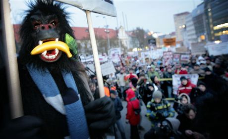 Na protesty Gorila v Bratislav se sely tisíce lidí. 3.2.2012 