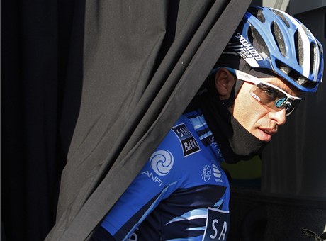panlská cyklistická hvzda Alberto Contador dostal za doping dvouletý trest