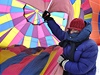Mráz je neodradil. V Liberci zaalo zimní setkání píznivc let v horkovzduných balonech nazvané Balonové Jetdní.