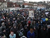 Demonstranti proti dohod ACTA se seli na praském Klárov. 