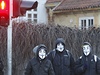 Demonstranti proti dohod ACTA se z praského Klárova vydali na Hrad.