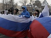 Lidé demonstrují za spravedlivé volby v centru Moskvy. 