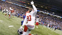 Zadák týmu New York Giants Prince Amukamara slaví triumf ve finále NFL amerického fotbalu Super Bowlu  | na serveru Lidovky.cz | aktuální zprávy
