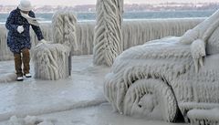 Versoix u �enevského jezera. Ve �výcarsku byla nam��ena nejni��í teplota leto�ní zimy minus 35,1 stupn�.