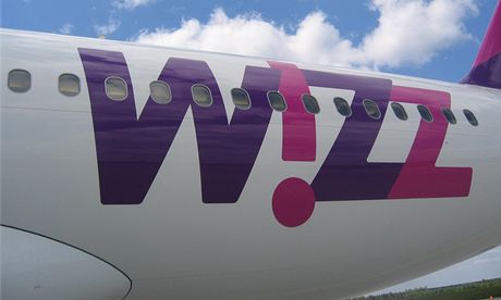 WizzAir zavádí poplatek za palubní zavazadlo. Jak se mu vyhnout? | Byznys |  Lidovky.cz