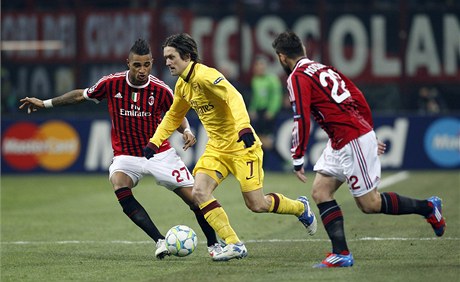 Tomá Rosický mezi hrái AC Milán