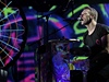 Na udílení den Grammy vystoupila i populární kapela Coldplay