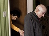 Nikdy t nenechám odejít. V kategorii Kadodenní ivot zvítzil snímek argentinského fotografa, zachycuje mue pomáhajího manelce, která trpí Alzheimerovou chorobou. 