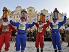 Pr�vodem masek byly 11. února na pra�ském Starom�stském nám�stí zahájeny slavnosti Carnevale Praha 2012. 