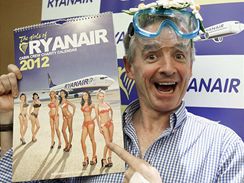 editel spolenosti Ryanair Michael O'Leary s charitativnm kalendem pro rok...