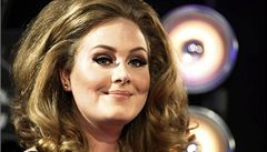 Britská zpvaka Adele má est nominací na Grammy