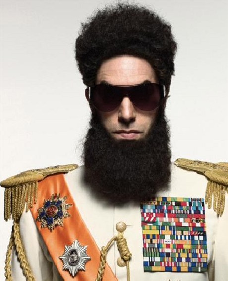 Sacha Baron Cohen jako arabský diktátor