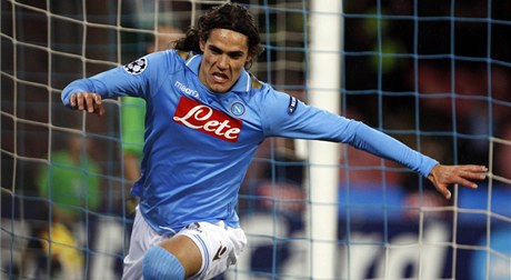 Neapol - Cheslea (Cavani).