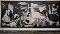 Picassova Guernica v muzeu Reina Sofia