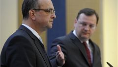 Premiér Petr Neas a ministr financí Miroslav Kalousek vystoupili na tiskové konferenci po porad ekonomických ministr vlády.