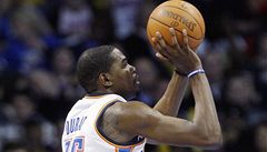 Durant zazil v NBA 51 body, jeho spoluhr dal 40 