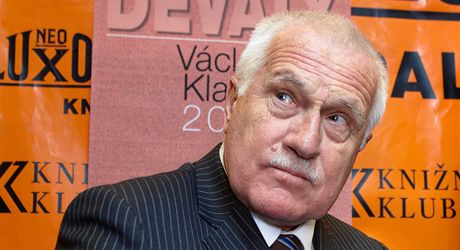 Václav Klaus pi autogramiád knihy Rok devátý