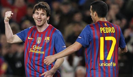 Barcelona (Lionel Messi a Pedro)