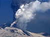 Sopka Etna se probudila a chrlí popel