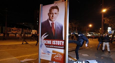 Protesty v Bratislav bhem prvnho volebnho dne