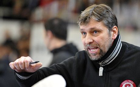 Trenér hokejist Sparty Josef Janda