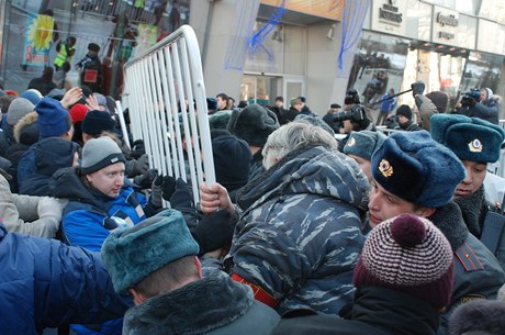 Na demonstraci Za estné volby pilo 5000 lidí