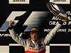 Jenson Button slaví svj triumf. 