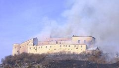 Slovenský hrad Krásna Hôrka v plamenech