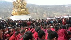 Tisce tibetskch mnich protestuj proti nsk vld