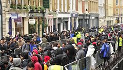 Na iPad 3 se stojí dlouhé fronty.