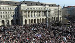 Maart extremist vtrhli v Budapeti do banky, kde aduje i MMF
